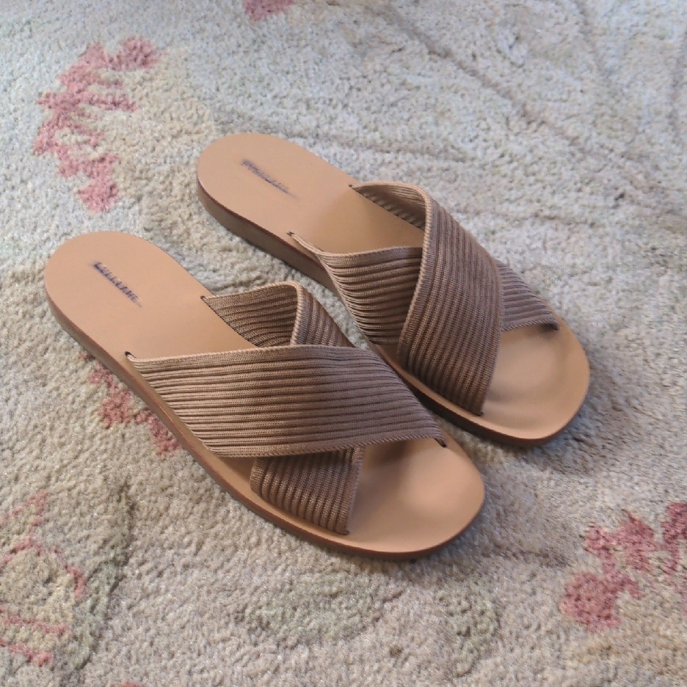 🆕 EVERLANE The Day Crossover Sandal - Picture 4 of 13